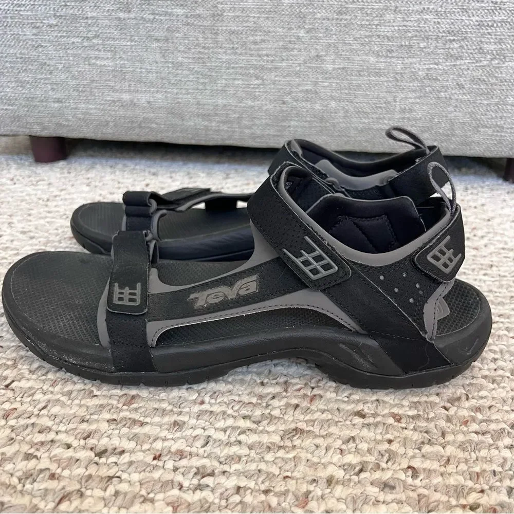Teva Minam Hiking Sandal